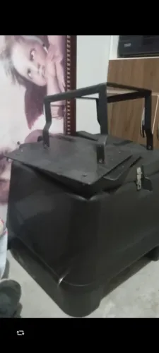 vendo baú grande (caixa pra moto) zerado nunca usado