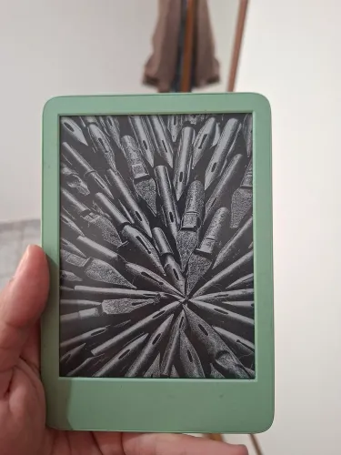 Kindle 16 Geração, em ótimo estado