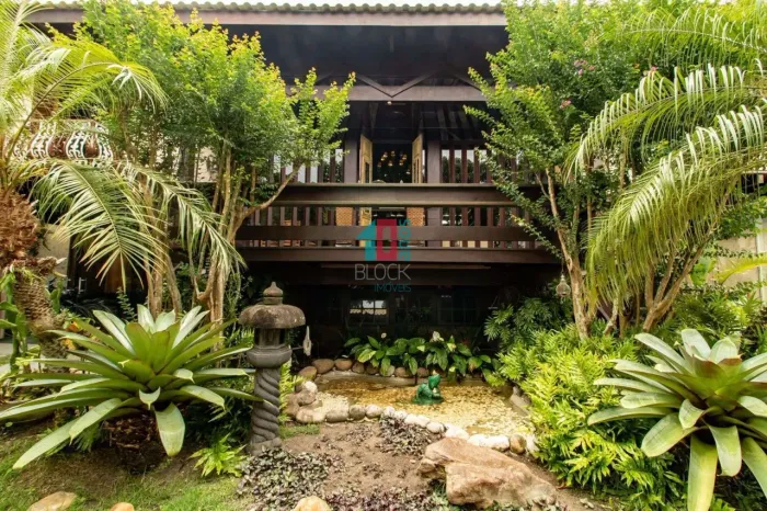 Barra da Tijuca | Casa de Condomínio 5 quartos, sendo 3 suites