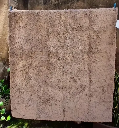 LINDO TAPETE ANTIDERRAPANTE NOVO PARA DECORAR SUA CASA