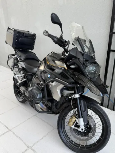 GS 1250 Premium Exclusive