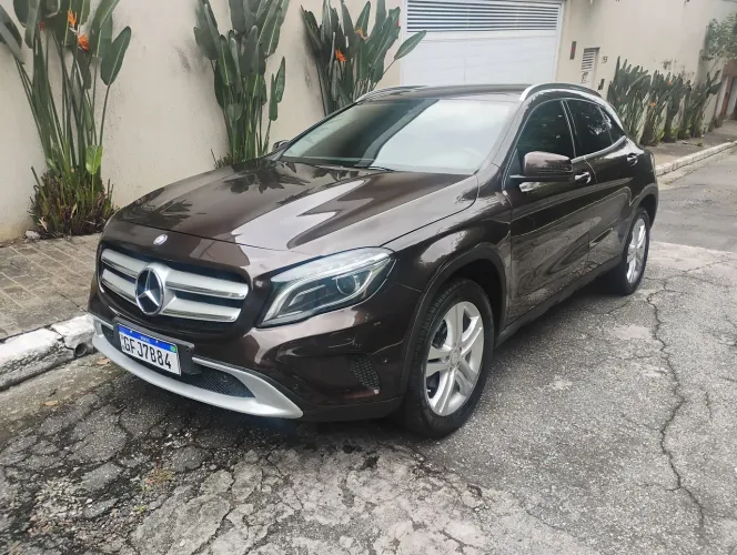 Mercedes-Benz GLA-200 GLA 200 Night 1.6. TB 16V Flex Aut. 2017