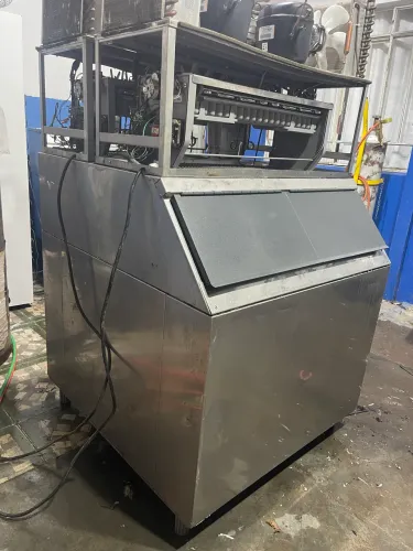 Maquina de gelo 300kg everest