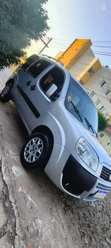 Fiat Doblo HLX 1.8 MPI Flex 5P 2011