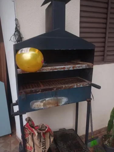 Churrasqueira de espetinho