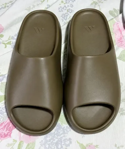 Chinelo Yeezy Slide Adidas