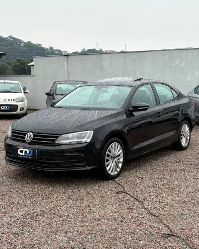 Volkswagen Jetta Comfortline 2.0 T.flex 8V 4P Tipt. 2015