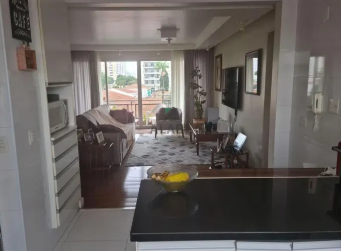 Apartamento com 140m² no Campo Belo com 3 quartos e 2 vagas de garagem
