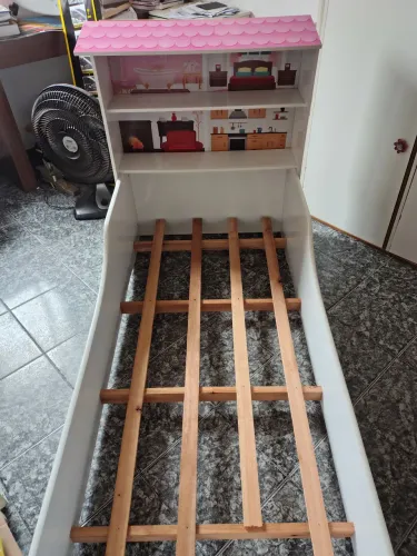 Cama infantil menina