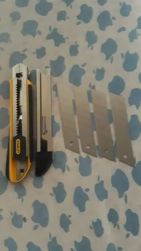 Estilete de corte profissional  marca Stanley