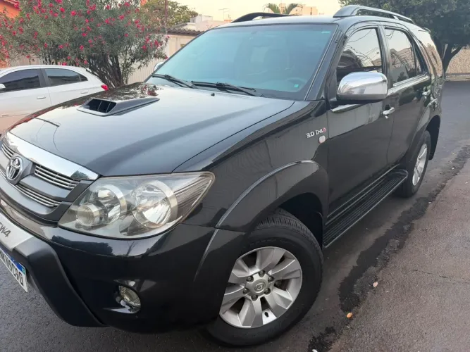Toyota Hilux SW4 SRV D4-d 4X4 3.0 TDI Dies. AUT 2008