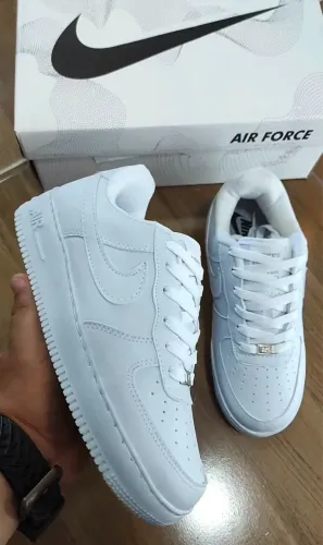 Tênis NIKE AIR FORCER F1