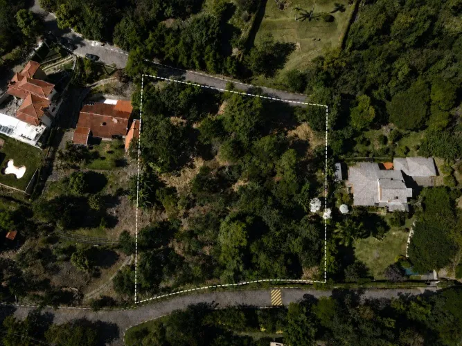 Terreno | condomínio fechado | vista panorâmica | em Serra Negra-SP