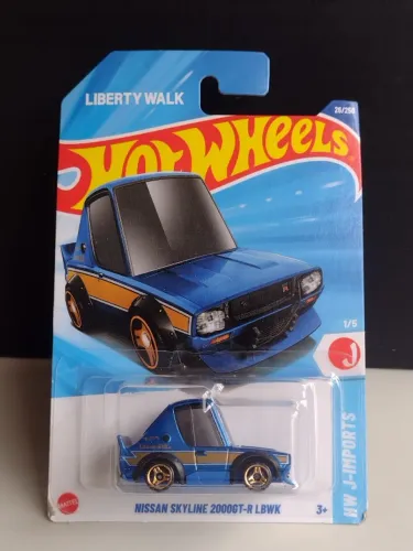 Hot Wheels Nissan Skyline 2000GT-R LBWK Tooned