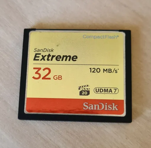 Cartão de memória Compact Flash Sandisk Extreme 32 gb
