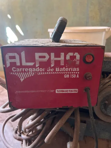 Carregador de bateria muito bom estou vendendo pois não preciso mais 