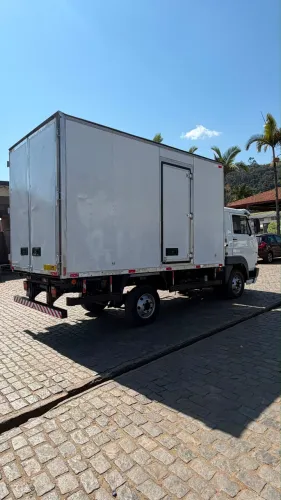 VW 5.140 delivery baú carga seca 4,20 ano 2011