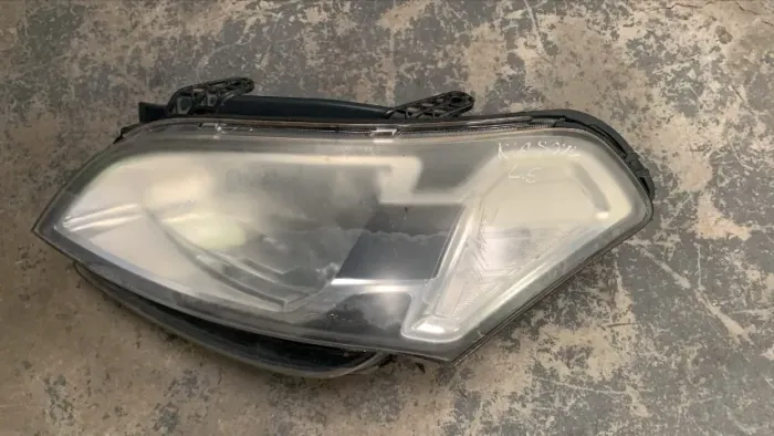 Farol lado esquerdo Kia Soul 2011
