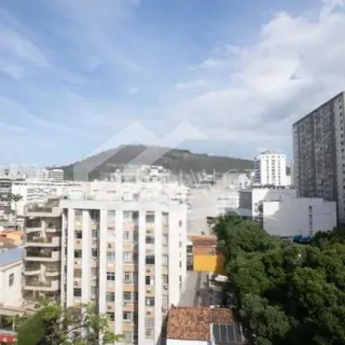 Ótima oportunidade de investimento a apenas uma quadra da estação de metrô de Botafogo!