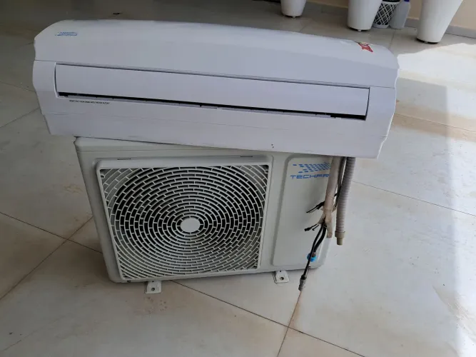 Central de ar 12 mil btus techfrio é um excelente ar condicionado, econômico.