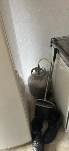 Vendo geladeira e fogão.