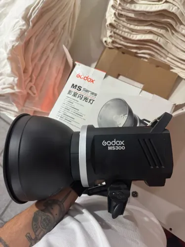 Flash tocha godox ms300