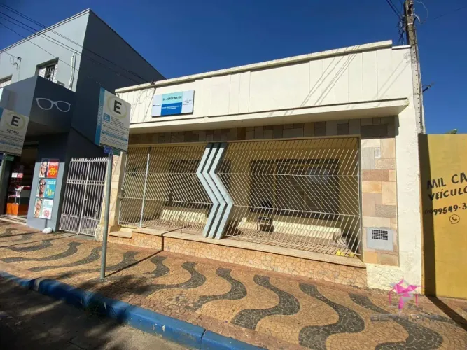Salão para alugar, 322 m² por R$ 4.500/mês - Centro - Leme/SP