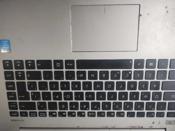 Notebook Asus, i5 inside, só retirada de peças