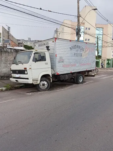 Caminhão baú Vw 690 85/85