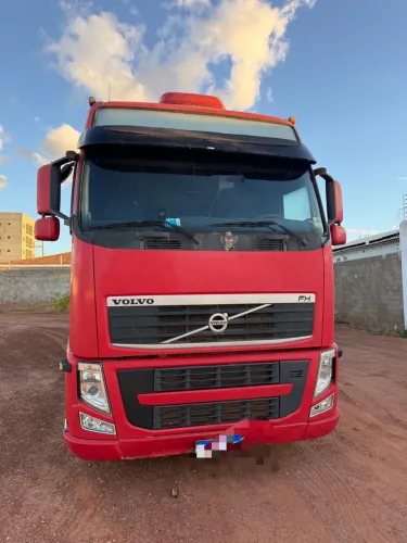 Volvo 460 2014 carreta 2013