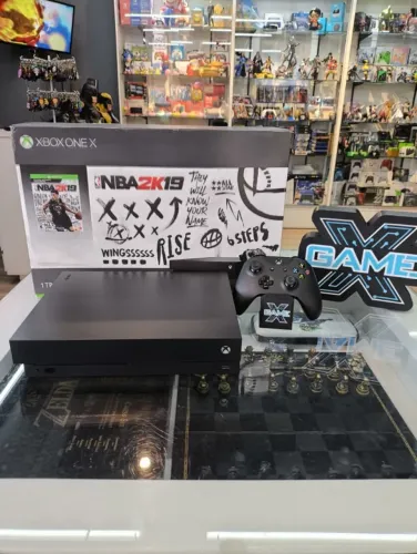 Console Xbox One X 1TB - Microsoft - Seminovo