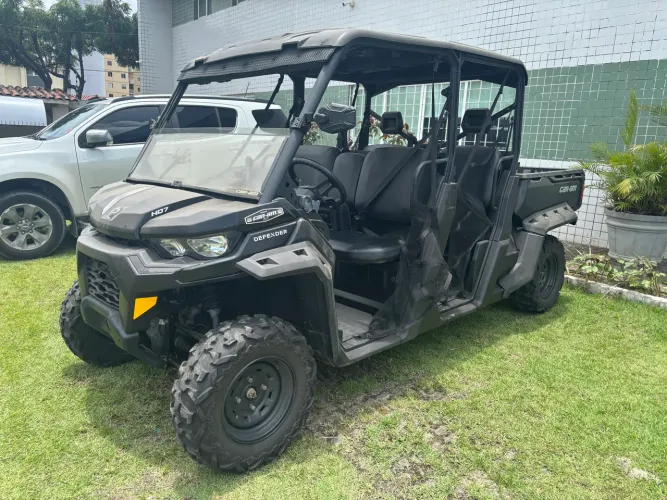 Can Am Defender HD7 max