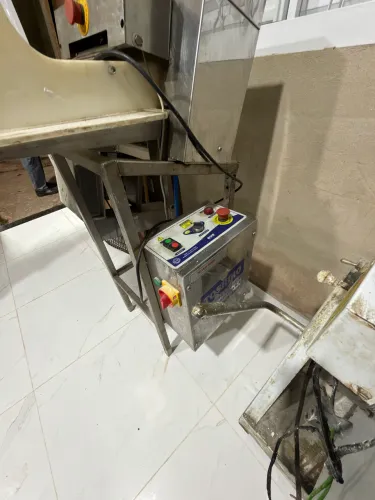 Fundo de lanchonete e maquinário de fabricacao 