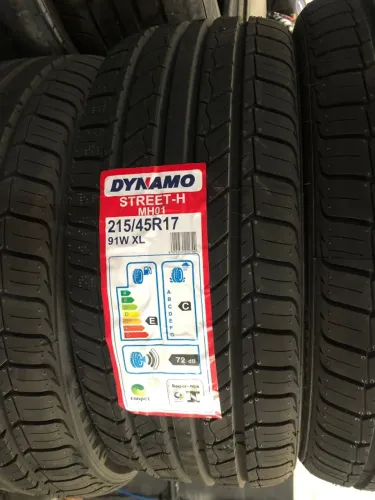 Pneu 215/45/17 Dynamo