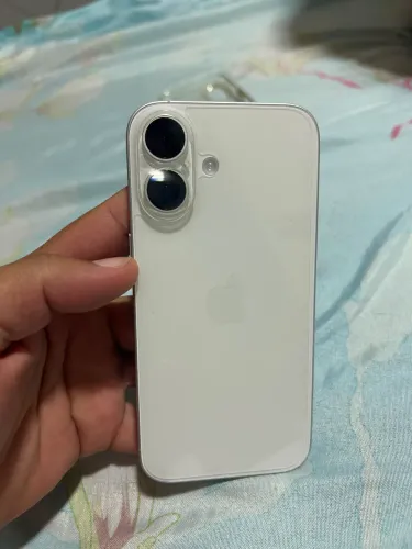 VENDO IPHONE 16 128 GB