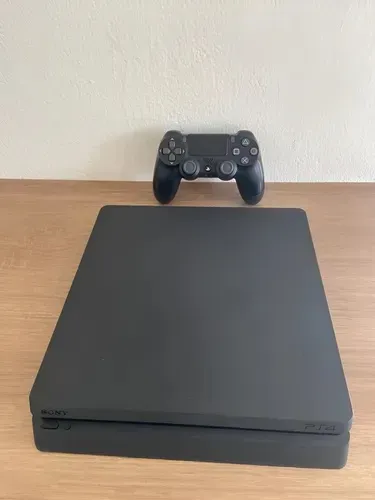PlayStation 4 slim 500 GB - Novinho sem detalhes