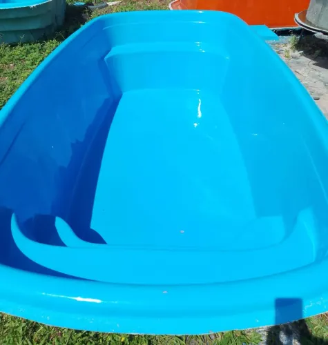 Piscina de fibra/Nova