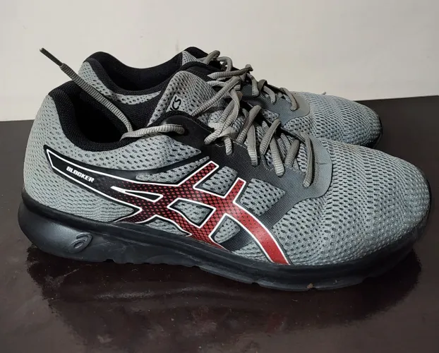Tênis Asics Blocker 43
