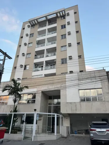 2 quartos sendo 1 suíte, varanda, garagem e lazer. Nascente