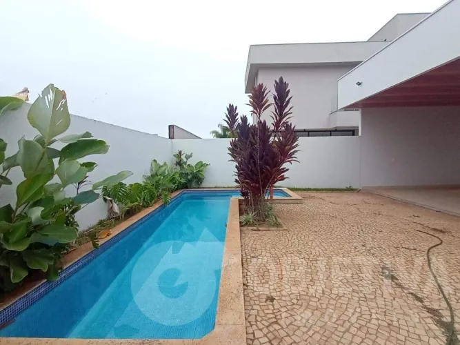 Casa em Condomínio à venda, 3 quartos, 3 suítes, 4 vagas, Varanda Sul - UBERLANDIA/MG