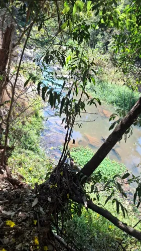 Vende-se chácaras no povoado dos Penhas - Pará de Minas