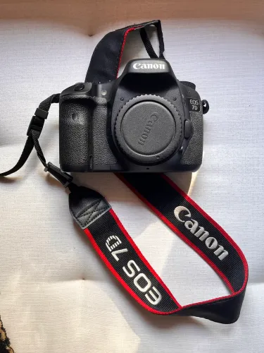 Canon 7D e acessórios - Com Defeitos (Ler Anúncio)