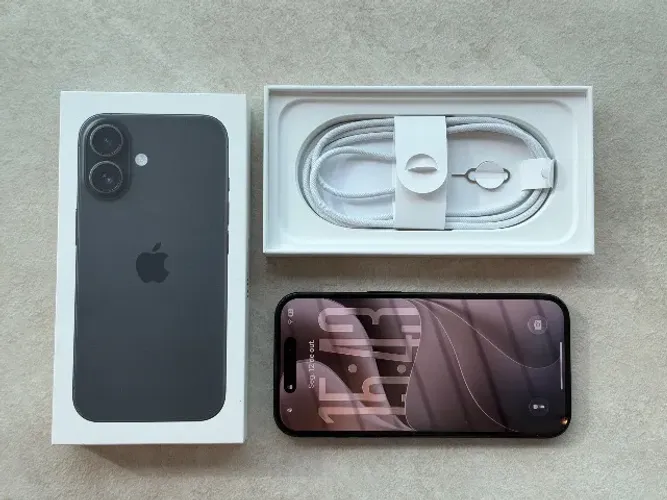 iPhone 16 128 GB Preto - Conservação excepcional, com Nota Fiscal e caixa original