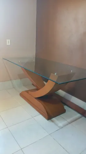 Mesa de vidro usada