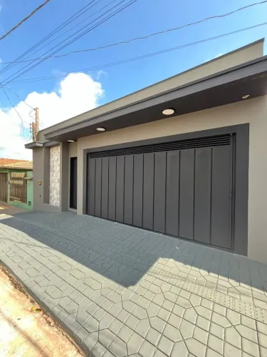 Casa Grande Riachuelo com piscina e quintal enorme