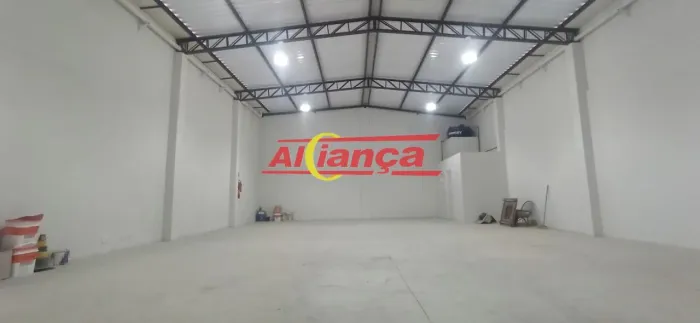 SALÃO COMERCIAL COM 192M² À LOCAÇÃO NO VILA FLORIDA POR R$ 15.000,00
