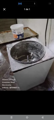 Vendo uma masseira de 25kl