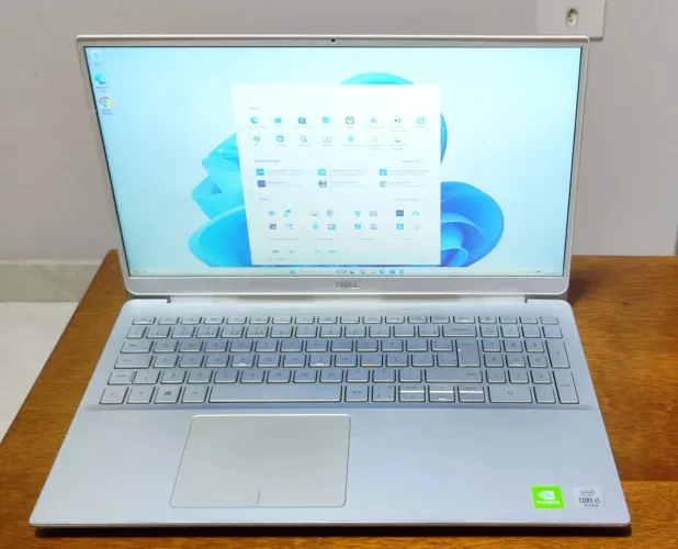 Notebook Dell Inspiron 5590, i5 , 16 GB, SSD 256 GB+Garantia+ nota fiscal.