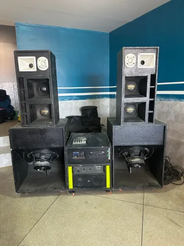 Som profissional e equipamentos