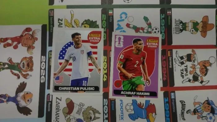 Figurinhas Legends Extra